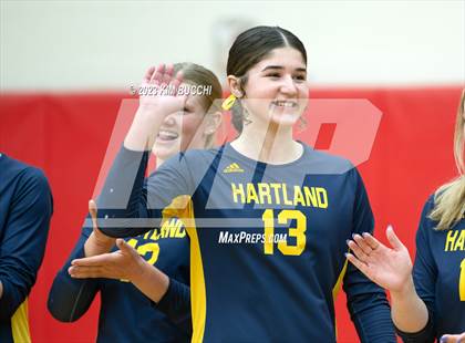 Thumbnail 3 in Clarkston vs. Hartland (MHSAA Division 1 Regional Semifinal) photogallery.