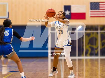Thumbnail 1 in Lanier @ Alamo Heights photogallery.