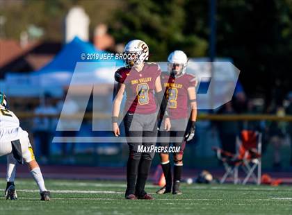 Thumbnail 3 in Royal @ Simi Valley photogallery.