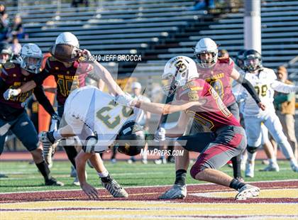Thumbnail 1 in Royal @ Simi Valley photogallery.