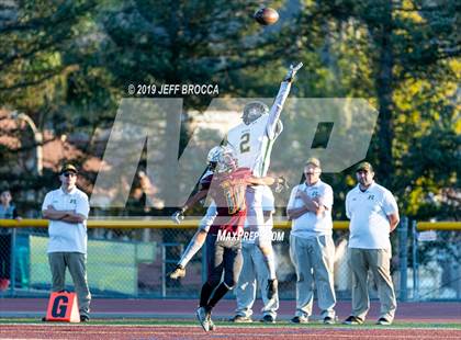Thumbnail 3 in Royal @ Simi Valley photogallery.