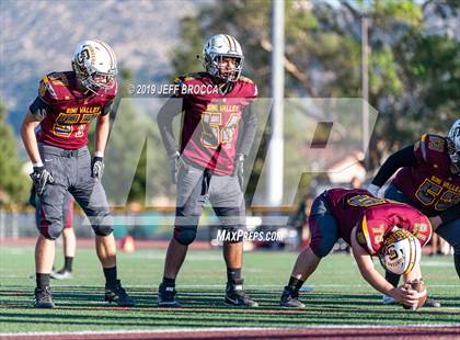 Thumbnail 3 in Royal @ Simi Valley photogallery.
