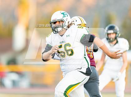 Thumbnail 1 in Royal @ Simi Valley photogallery.