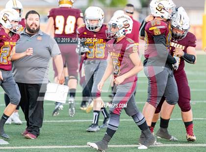 Thumbnail 1 in Royal @ Simi Valley photogallery.