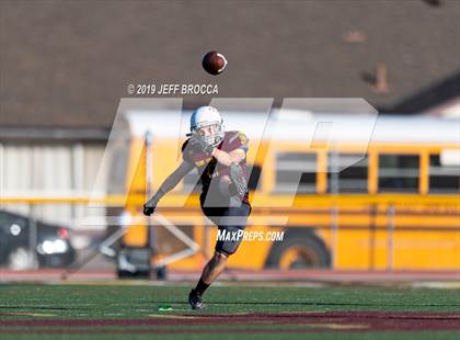 Thumbnail 1 in Royal @ Simi Valley photogallery.
