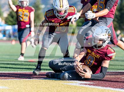 Thumbnail 1 in Royal @ Simi Valley photogallery.