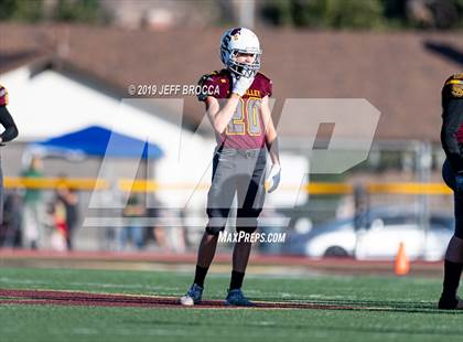 Thumbnail 3 in Royal @ Simi Valley photogallery.