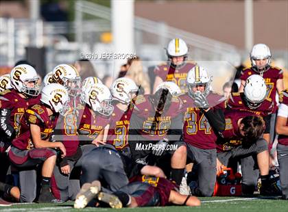 Thumbnail 2 in Royal @ Simi Valley photogallery.