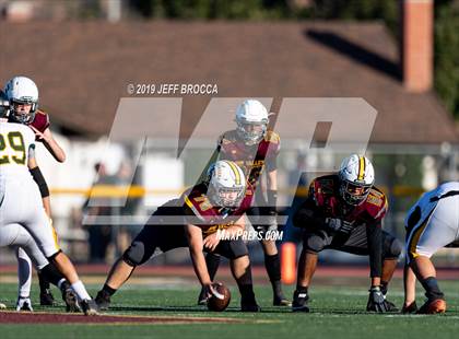 Thumbnail 3 in Royal @ Simi Valley photogallery.