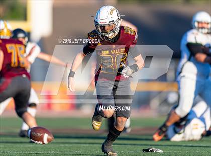 Thumbnail 2 in Royal @ Simi Valley photogallery.