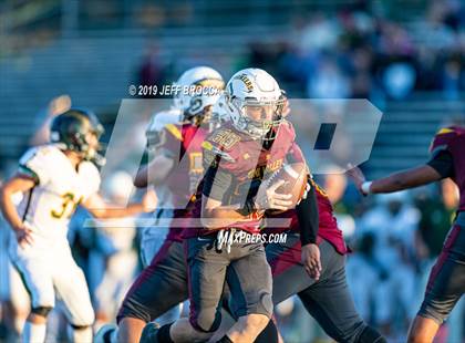 Thumbnail 3 in Royal @ Simi Valley photogallery.