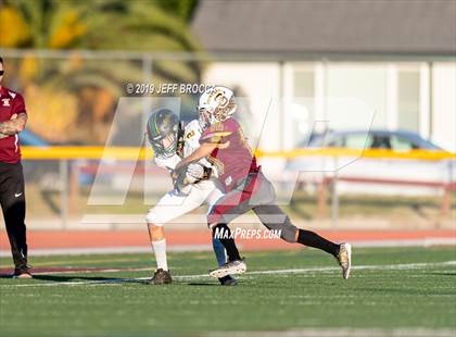 Thumbnail 1 in Royal @ Simi Valley photogallery.