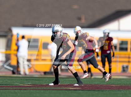 Thumbnail 2 in Royal @ Simi Valley photogallery.