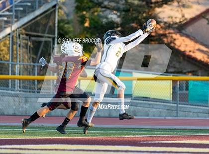 Thumbnail 2 in Royal @ Simi Valley photogallery.