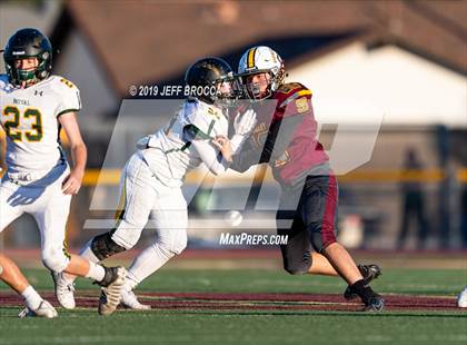 Thumbnail 1 in Royal @ Simi Valley photogallery.