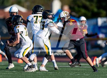 Thumbnail 3 in Royal @ Simi Valley photogallery.