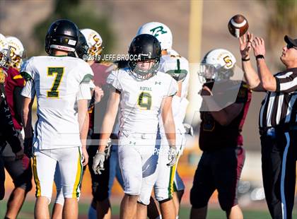 Thumbnail 3 in Royal @ Simi Valley photogallery.