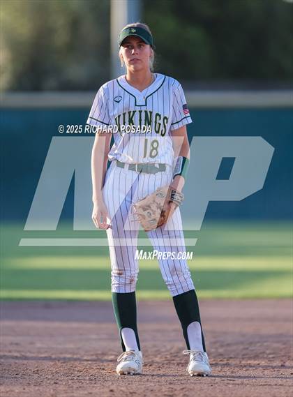 Thumbnail 3 in Mission Oak @ Kingsburg photogallery.