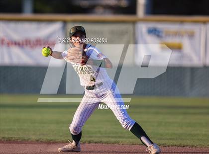 Thumbnail 2 in Mission Oak @ Kingsburg photogallery.