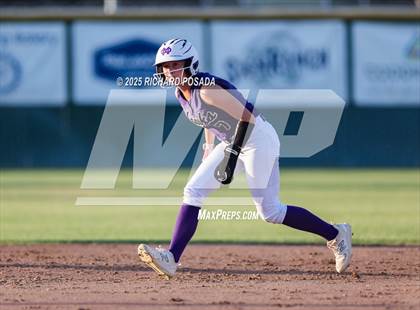 Thumbnail 1 in Mission Oak @ Kingsburg photogallery.