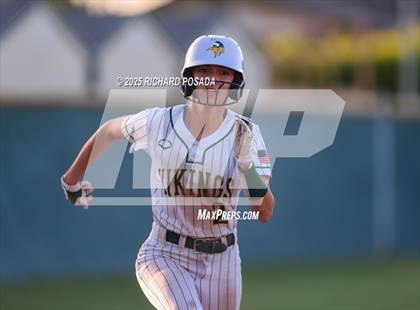 Thumbnail 1 in Mission Oak @ Kingsburg photogallery.