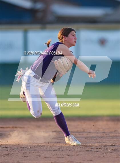 Thumbnail 3 in Mission Oak @ Kingsburg photogallery.