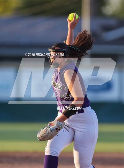 Thumbnail 3 in Mission Oak @ Kingsburg photogallery.