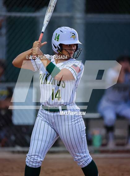 Thumbnail 1 in Mission Oak @ Kingsburg photogallery.