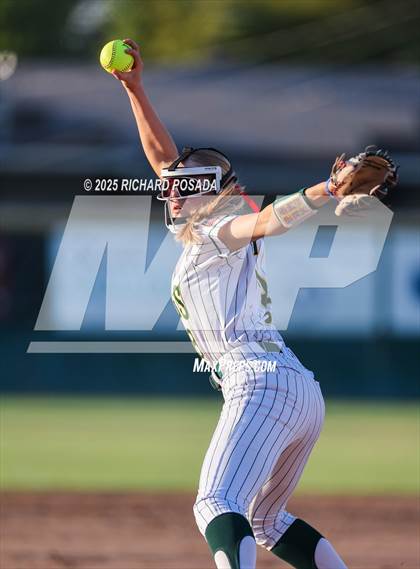 Thumbnail 2 in Mission Oak @ Kingsburg photogallery.