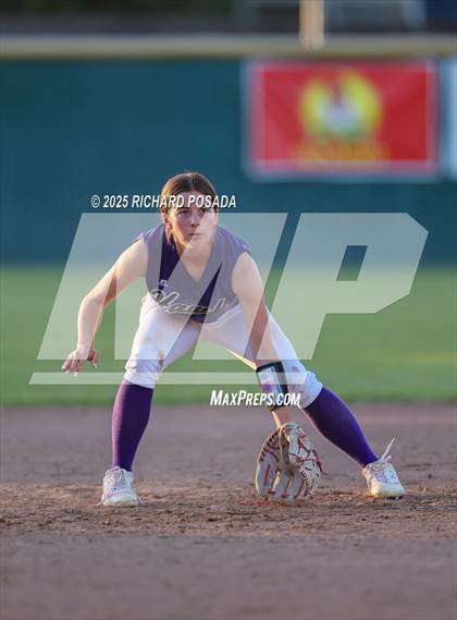 Thumbnail 2 in Mission Oak @ Kingsburg photogallery.