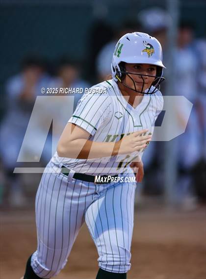 Thumbnail 3 in Mission Oak @ Kingsburg photogallery.