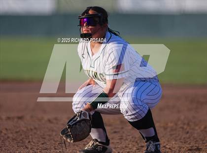 Thumbnail 2 in Mission Oak @ Kingsburg photogallery.