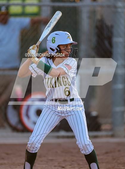 Thumbnail 3 in Mission Oak @ Kingsburg photogallery.