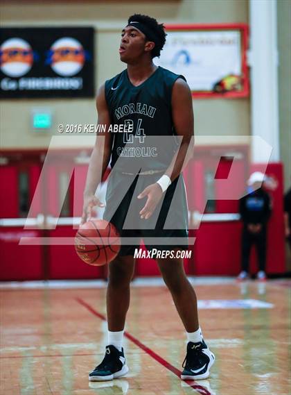 Thumbnail 3 in Corona del Sol vs Moreau Catholic (Hoophall West Invitational) photogallery.