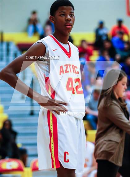 Thumbnail 3 in Corona del Sol vs Moreau Catholic (Hoophall West Invitational) photogallery.