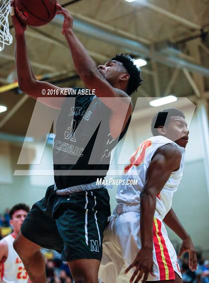 Thumbnail 2 in Corona del Sol vs Moreau Catholic (Hoophall West Invitational) photogallery.