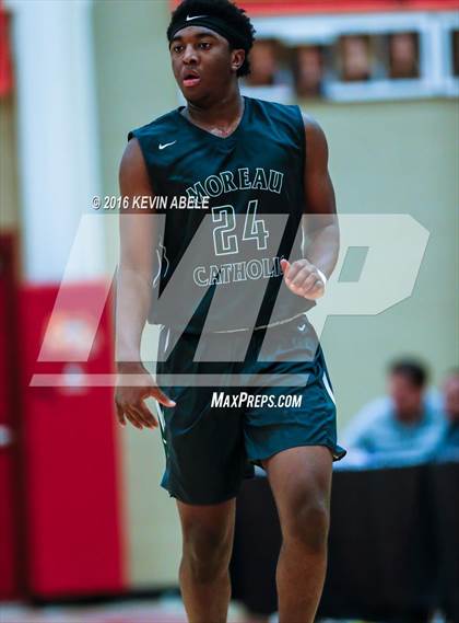 Thumbnail 1 in Corona del Sol vs Moreau Catholic (Hoophall West Invitational) photogallery.