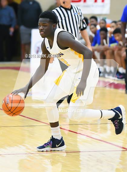 Thumbnail 2 in Shadow Mountain vs. Simeon (Hoophall West Tournament)  photogallery.