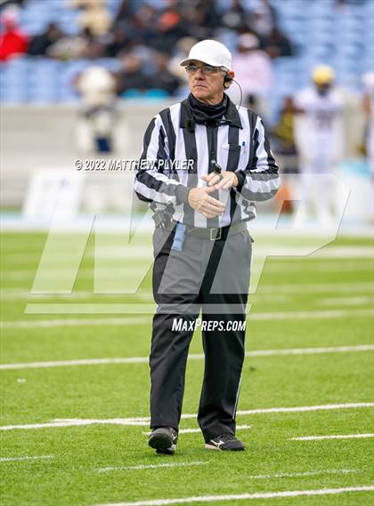 Thumbnail 2 in East Duplin vs. Reidsville (NCHSAA 2A Final) (1 of 2 - the Game) photogallery.