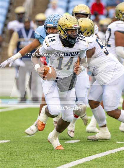 Thumbnail 1 in East Duplin vs. Reidsville (NCHSAA 2A Final) (1 of 2 - the Game) photogallery.