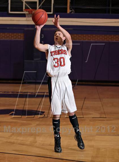Thumbnail 2 in Glenwood vs. Pigeon Forge (Winterfest Shootout) photogallery.