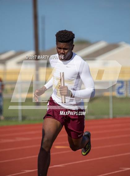 Thumbnail 1 in Tarpon Relays photogallery.