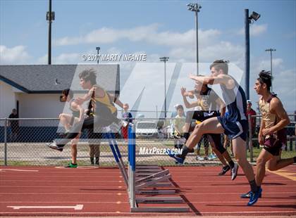 Thumbnail 2 in Tarpon Relays photogallery.