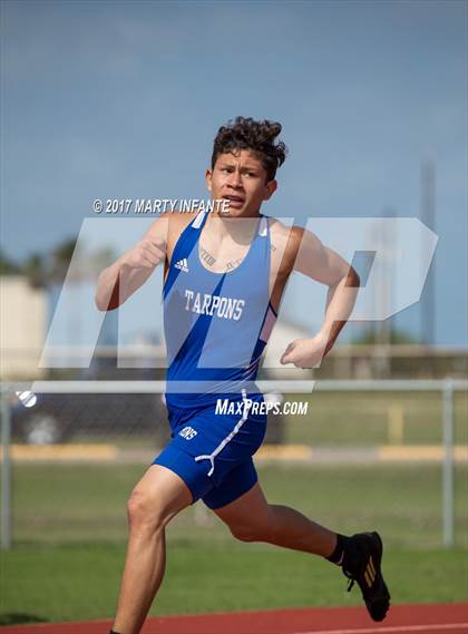Thumbnail 2 in Tarpon Relays photogallery.