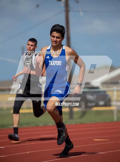 Thumbnail 1 in Tarpon Relays photogallery.