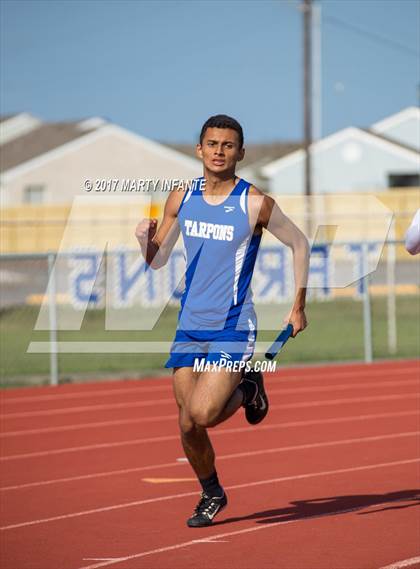 Thumbnail 2 in Tarpon Relays photogallery.