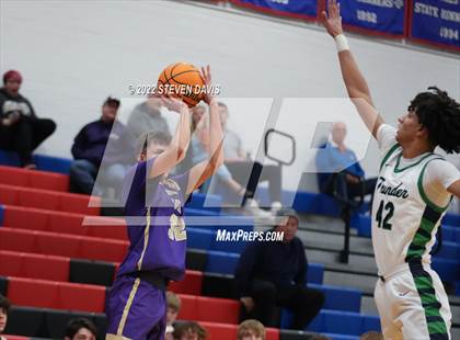 Thumbnail 2 in ThunderRidge vs. Notre Dame Prep photogallery.