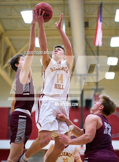 Thumbnail 1 in Dobyns-Bennett vs. Science Hill (TSSAA District 1-AAA Championship) photogallery.