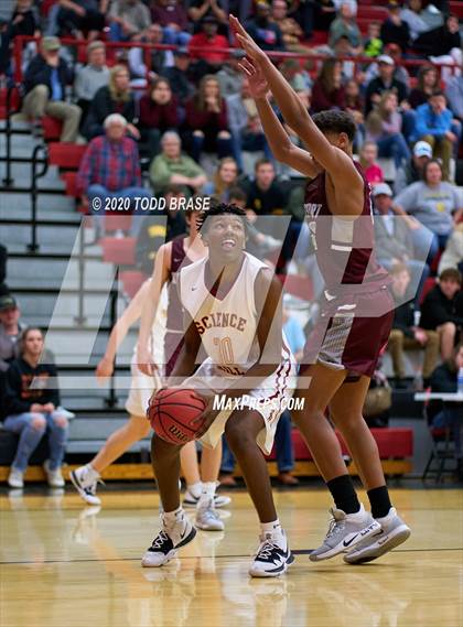 Thumbnail 2 in Dobyns-Bennett vs. Science Hill (TSSAA District 1-AAA Championship) photogallery.