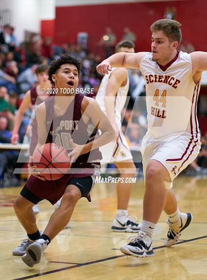 Thumbnail 1 in Dobyns-Bennett vs. Science Hill (TSSAA District 1-AAA Championship) photogallery.